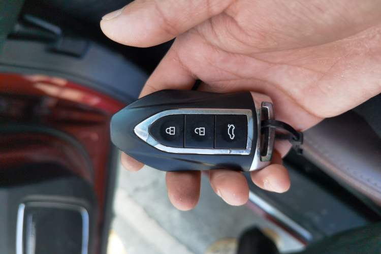 Used TRAUM S70 2018 1.5T Automatic Luxury Sporty 7-Seater
