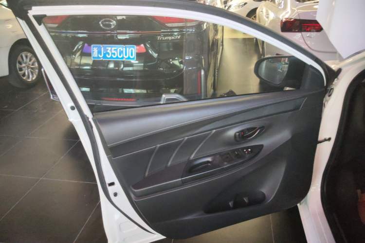 Used Toyota YARiS L 2016 Revised 1.5E CVT Charming Edition
