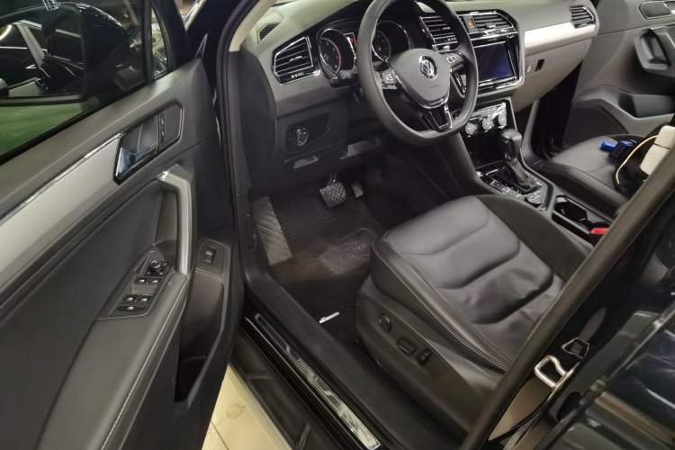 Used Volkswagen Tiguan L 2019 380TSI Automatic All-Wheel Drive Luxury Edition China VI Standard