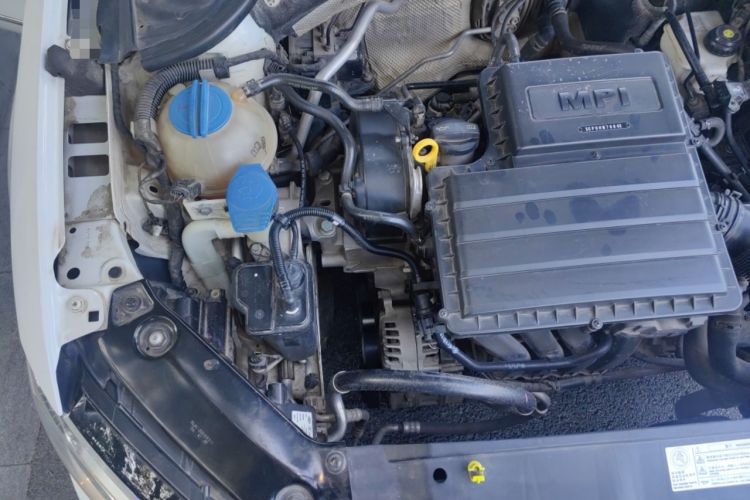 Used Volkswagen Sagitar 2015 1.6L Automatic Comfort Model
