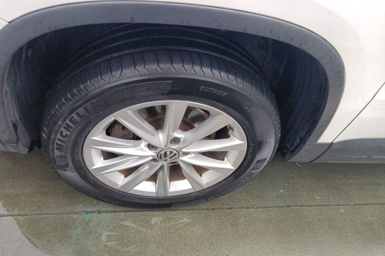 Used Volkswagen Tiguan L 2015 1.8TSI Automatic Two-Wheel Drive Comfort Edition