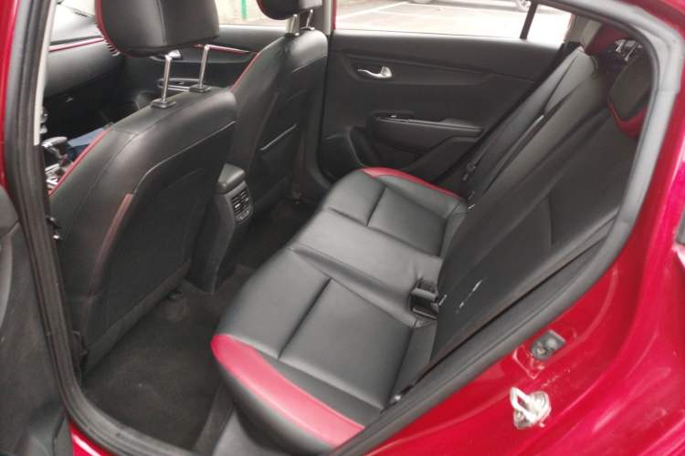 Used Kia KX Cross 2017 1.4L AT GLS