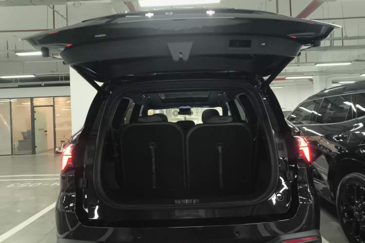 Used Geely Auto Haoyue L 2024 2.0T DCT Flagship Version
