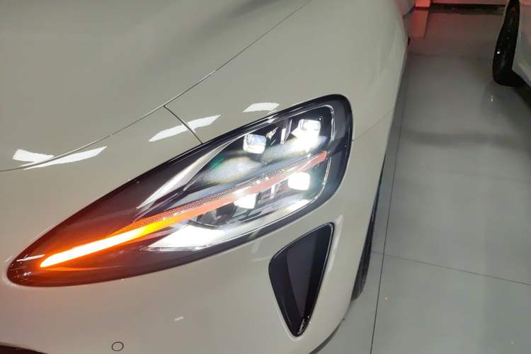 Used  SU7 2024 Rear-Drive Long-Range Intelligent Driving Version
