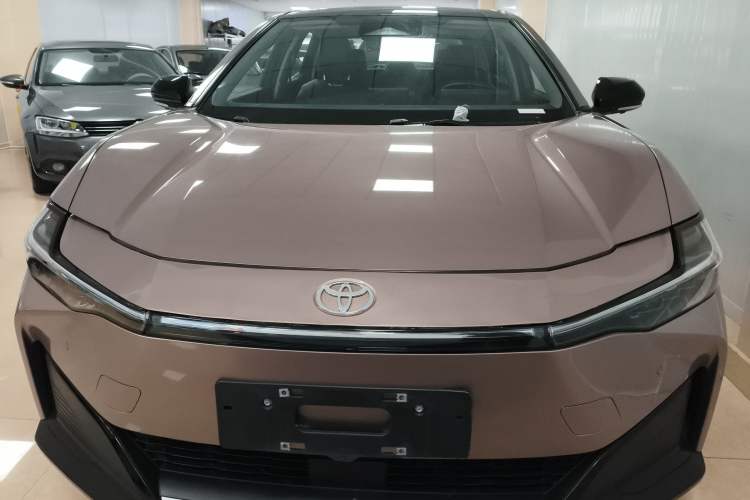 Used Toyota bZ3 2023 616 km Long-Range Premium
