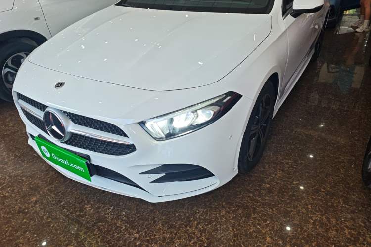 Used Mercedes-Benz A-Class 2022 Revised Version A 200 L Sport Sedan Fashionable Style
