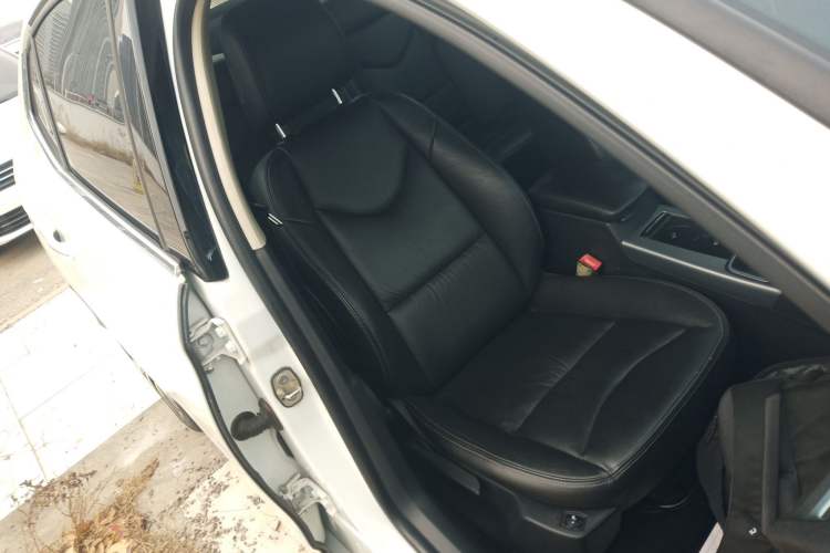 Used Citroen C4L 2016 1.6T Automatic Elite Model
