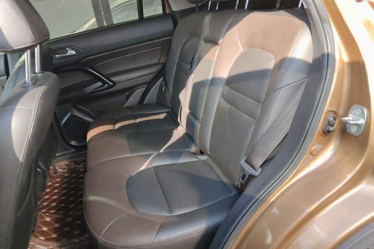 Used GAC Trumpchi GS4 2017 235T Automatic Two-Wheel Drive Luxury Smart Connectivity Version
