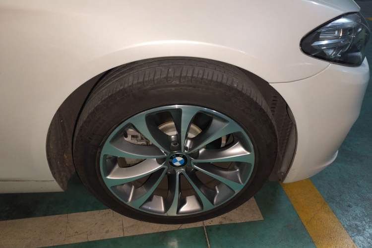 Used BMW 5 Series 2017 525Li Leading Model