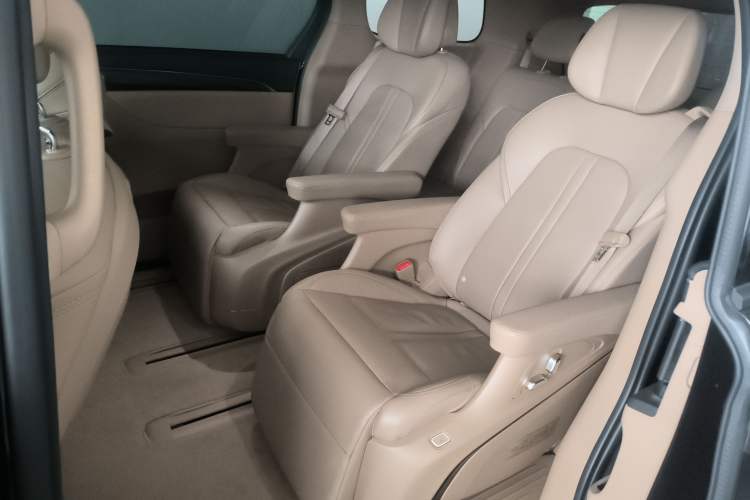 Used Buick GL8 2021 ES Landtrek 653T Luxury Model