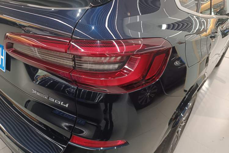 Used BMW X5 2022 xDrive 30Li M Sport Package