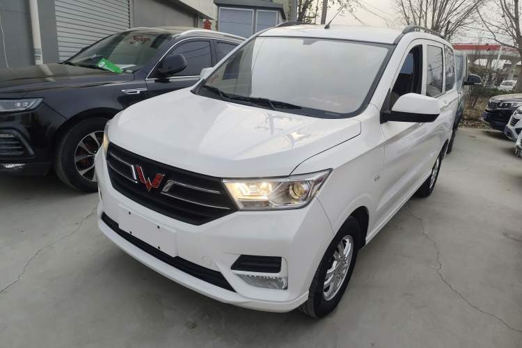 Used Wuling Hongguang 2021 1.5L Revised S Standard Version Hydraulic-Power-Assisted LAR