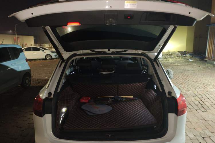 Used Volkswagen Tayron 2019 330TSI Two-Wheel Drive Luxury Model China VI Standard
