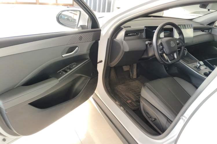 Used BYD Qin PLUS 2025 EV Smart Drive Version 510KM Beyond Model
