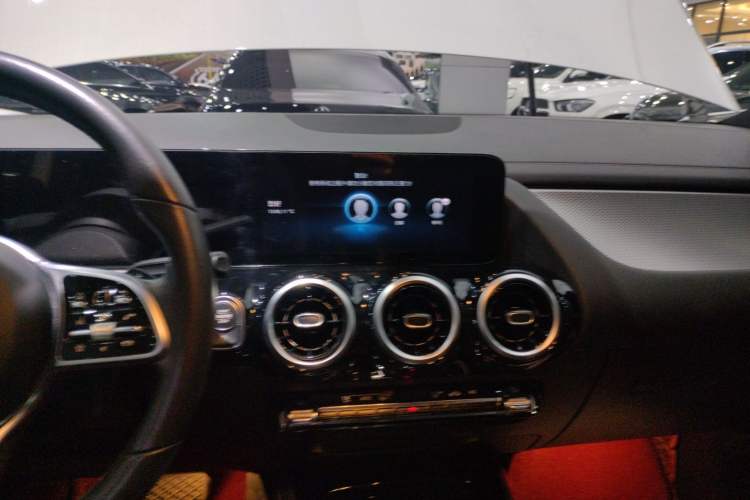 Used Mercedes-Benz GLA 2023 GLA 200
