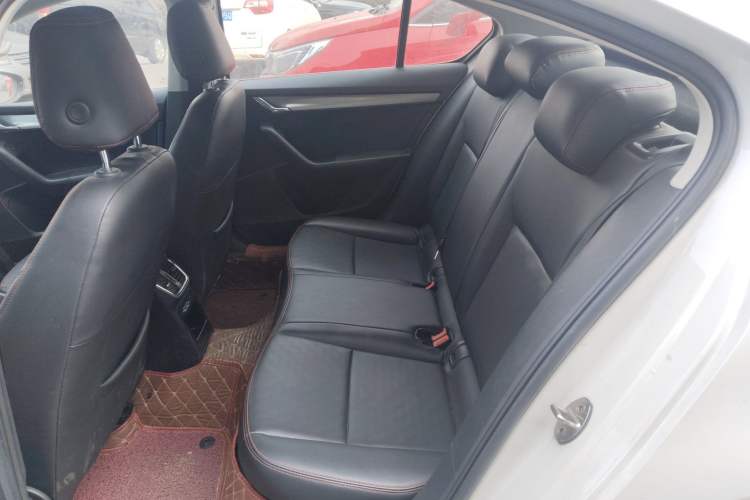 Used Skoda Octavia 2019 1.5L Manual SmartDrive Comfort Edition China V Standard
