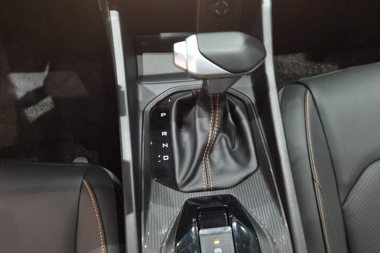 Used Dongfeng Aeolus Yixuan GS 2025 Mach-Edition 1.5L Automatic Starry Edition
