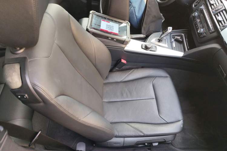 Used BMW 4 Series 2014 420i Fashion Model
