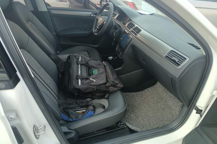 Used Volkswagen Santana 2021 1.5L Automatic Comfort Edition
