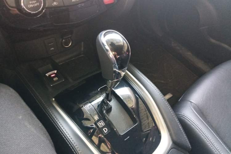 Used Nissan X-Trail 2022 2.0L Two-Wheel Drive Smart Connect & Comfort Edition
