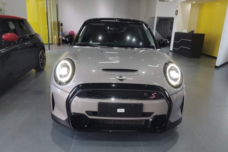 Used  MINI 2022 2.0T COOPER S Classic Edition

