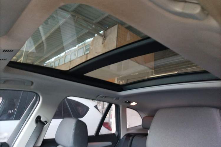 Used BMW X1 2014 sDrive18i Leading Model
