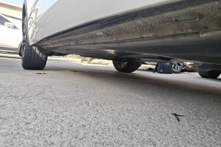 Used Volkswagen Tiguan L 2019 Restyled 330TSI Automatic Two-Wheel Drive R-Line Flagship Version China VI Standard