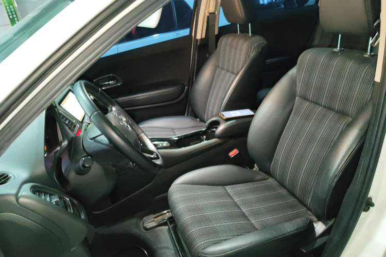 Used Honda Vezel 2015 1.8L CVT 2WD Luxury Model