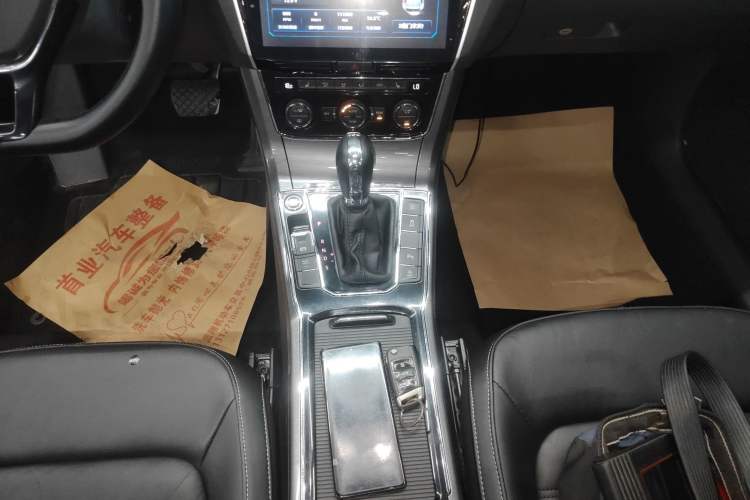 Used Volkswagen Passat 2017 330TSI DSG Luxury Edition
