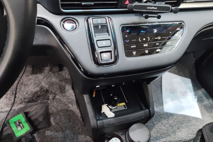 Used Honda Elysion 2022 2.0L eHEV Luxury First Edition
