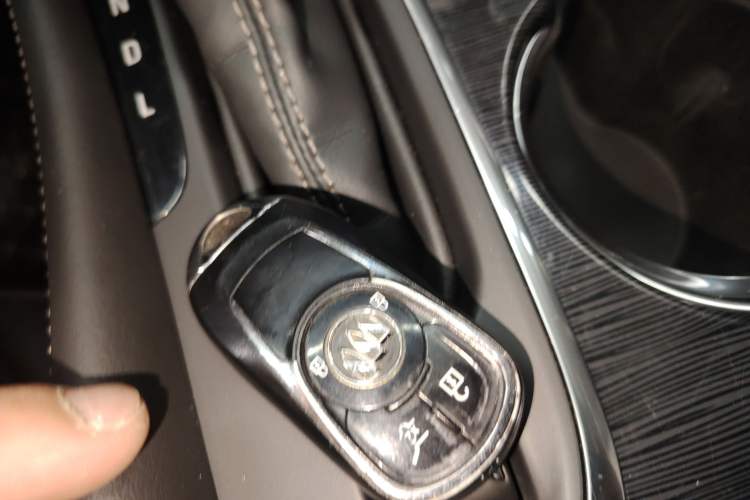 Used Buick Envision 2017 28T Four-Wheel Drive Elite Model
