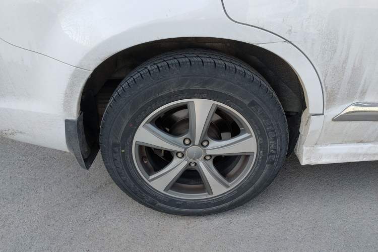 Used Haval H6 2015 Upgraded Model 1.5T Manual Two-Wheel Drive Elite Version
