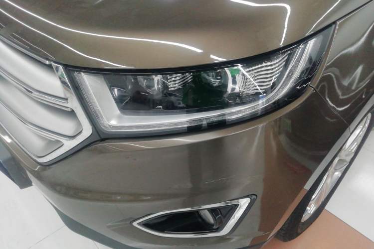 Used Ford Edge 2018 EcoBoost 245 Two-Wheel-Drive Titanium 7-Seater China V Standard
