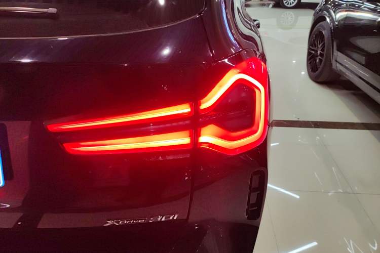 Used BMW X3 2022 Second Facelift xDrive30i Leading Edition M Night Sky Package
