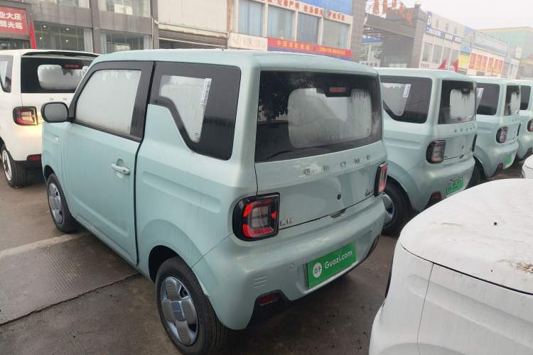Used Geely Galaxy Panda 2024 Panda Mini 200km Endurance Bear