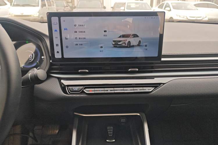 Used Geely Auto Emgrand 2025 4th Generation 1.5L CVT Longteng Edition
