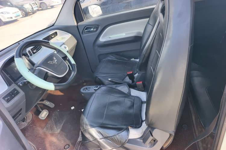 Used Wuling Hongguang MINIEV 2021 Macaron Premium Model – Lithium Iron Phosphate
