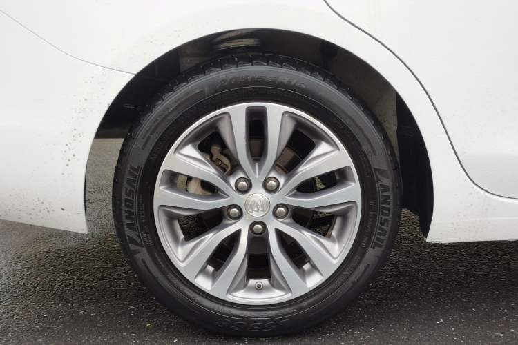 Used Buick GT 2018 18T Automatic Elite Model