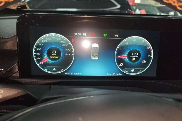 Used Ford Equator 2023 EcoBoost 225 Obsidian Orange Edition Prestige 7-Seater (2/2/3)