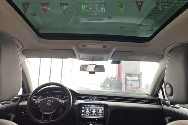 Used Volkswagen Magotan 2018 330TSI DSG Advanced Model
