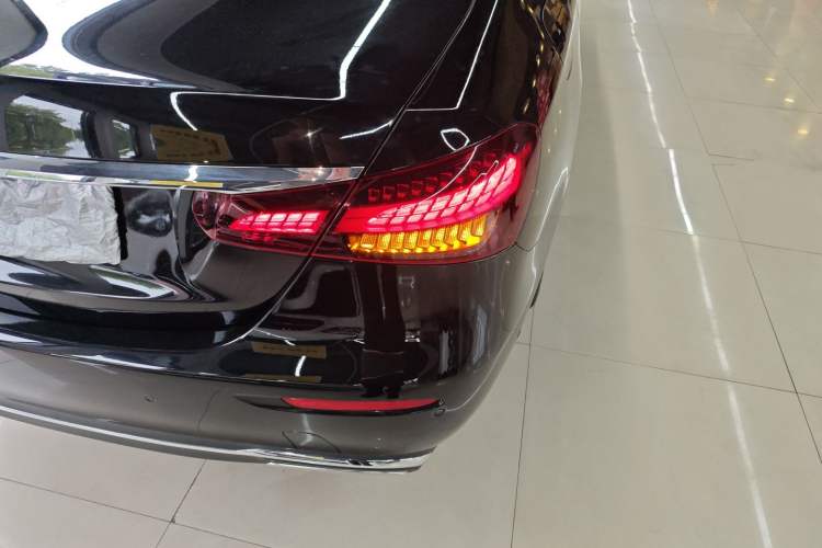 Used Mercedes-Benz E-Class 2021 E 260 L
