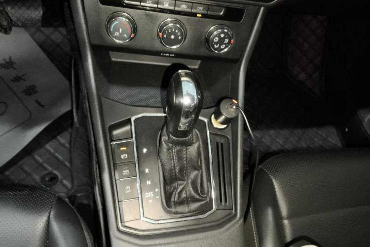 Used Volkswagen Lavida 2021 1.5L Automatic Comfort Edition
