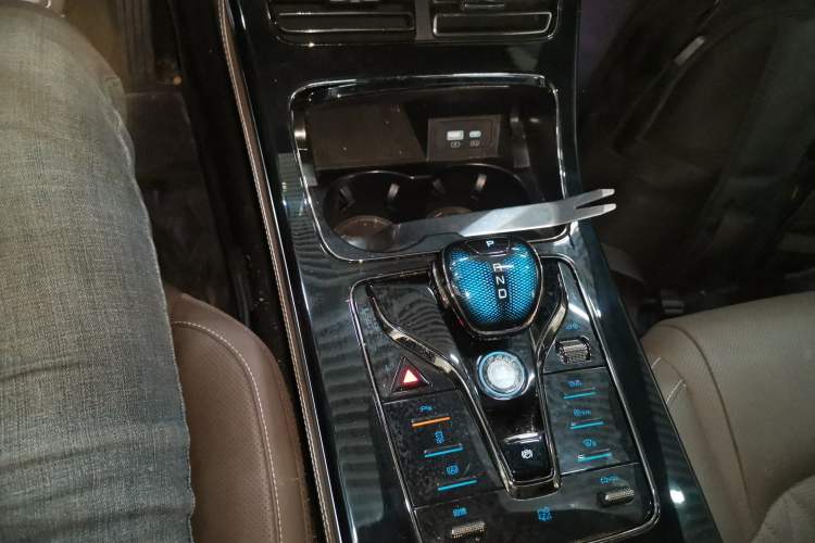 Used BYD Han 2023 EV Champion Edition 605KM Front-Drive Premium Model
