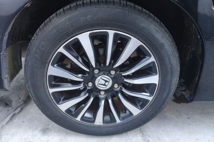 Used Honda Crider 2013 1.8L automatic comfort version