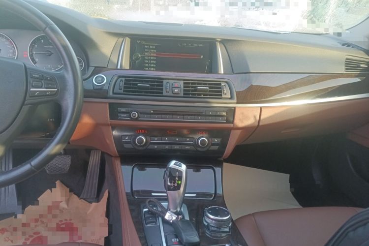 Used BMW 5 Series 2014 530Li Leading Model
