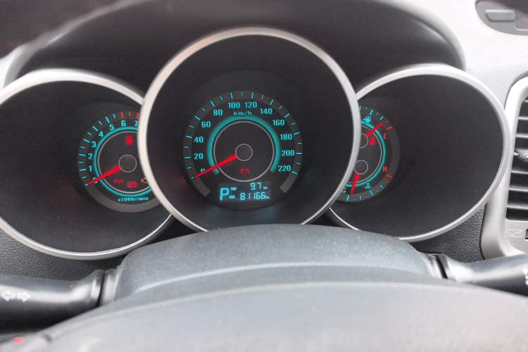 Used Changan Eado 2013 1.6L Automatic Junku Model China IV Standard
