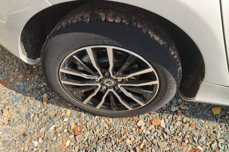 Used Volvo V40 2019 T3 Zhiyi Edition
