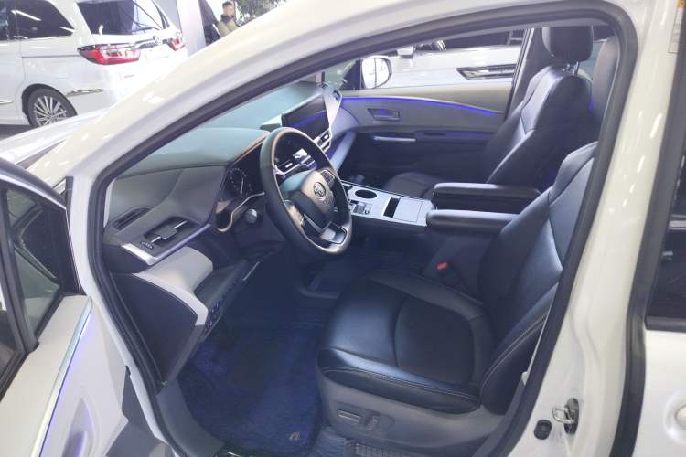 Used Toyota Sienna 2021 2.5L Hybrid Comfort Edition
