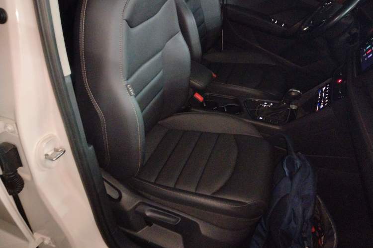 Used Volkswagen Tharu 2022 330TSI Four-Wheel Drive Luxury Edition
