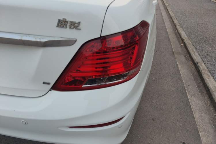 Used BYD Surui 2015 Revised Version 1.5L Manual Luxury Edition
